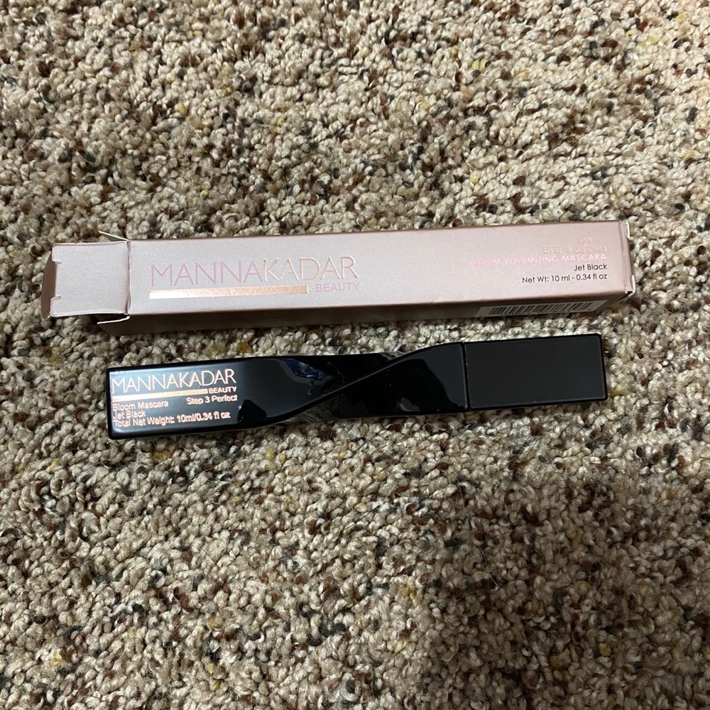 Mannakadar beauty mascara